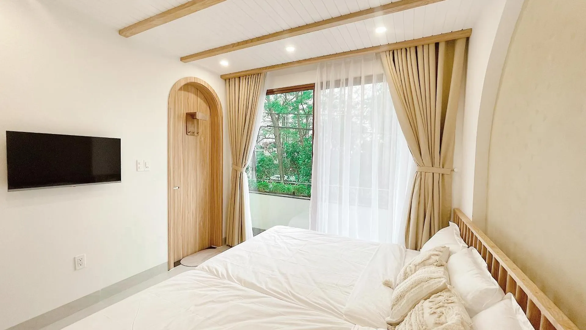 Baphu Apartment - 5Br - 5 Mins Walk To My Khe Beach Da Nang